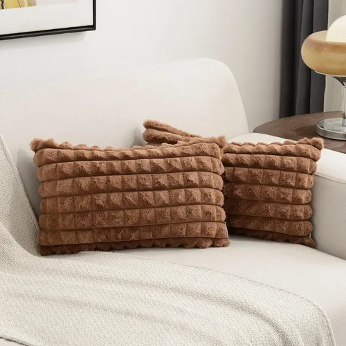 Miniatura 21 de FUTEI Juego de 2 fundas de almohada decorativas burdeos de 22 x 22 pulgadas, fundas de cojín cuadradas color rojo vino, a cuadros de piel sintética