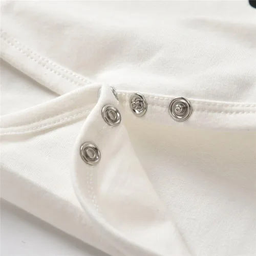 Miniatura 5 de Conjunto de 3 piezas de ropa para bebés y niños, mameluco con letras, pantalones, sombrero