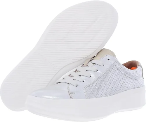 Miniatura 2 de Gentle Souls by Kenneth Cole Women's Rosette - Tenis con plataforma, color plateado, 6 M de EE. UU, plateado