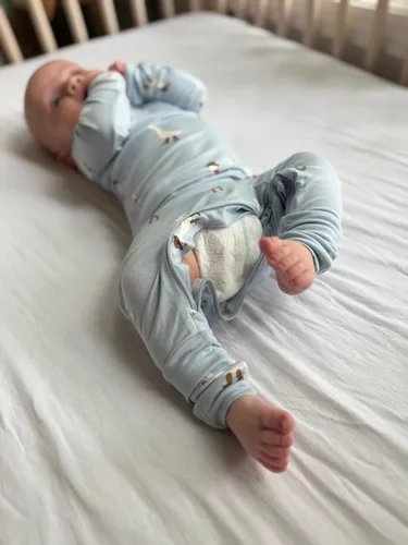 Miniatura 52 de GUNAMUNA Pijama unisex convertible ultrasuave para bebé, mameluco con cremallera para pañales, recién nacido a 24 meses