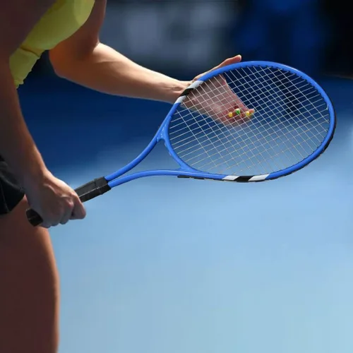 Miniatura 2 de Raquetas de tenis para 2 jugadores recreativas para principiantes, juego de raquetas adultas ligeras preencordadas de 27 pulgadas para mujeres