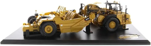 Diecast Masters Raspador Caterpillar 621K a escala 1:50 y raspador CAT No.70 con tractor tipo pista D7 | Serie Evolution CatTruck | Modelo 85563