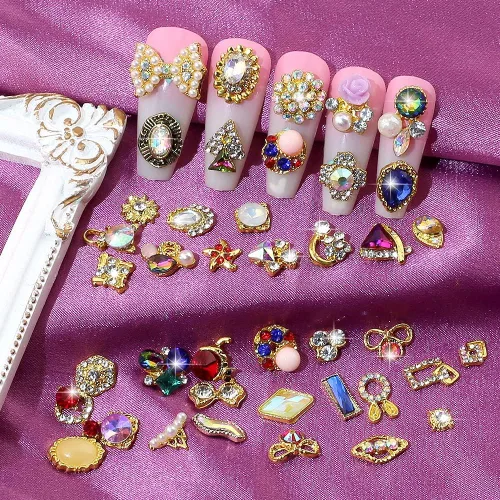 Miniatura 2 de 50 dijes de uñas dorados 3D para uñas acrílicas, estilos mixtos, diamantes de imitación para uñas, joyas de uñas de metal para arte de uñas