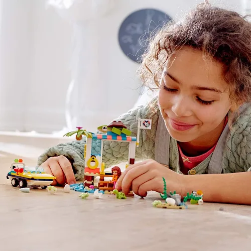 Miniatura 3 de LEGO Friends Turtles Rescue Mission 41376 Kit de construcción de rescate con minifigura Olivia y tortugas de juguete, incluye vehículo de rescate