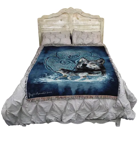 Miniatura 2 de Pure Country Weavers Brigid Ashwood - Manta de lobos celtas – Manta de regalo tejida de algodón – fabricada en los Estados Unidos (72 x 54 pulgadas)