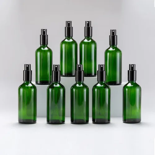 YIZHAO Botellas de vidrio verde de 4 onzas, con pequeño aerosol de niebla fina, tapa de metal, recargable para aceite esencial, viajes, limpieza,