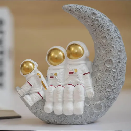 Miniatura 4 de BUTILIVEEN Esculturas familiares de astronautas, familia de 3 figuras de astronautas, decoración de dormitorio con temática espacial, decoración