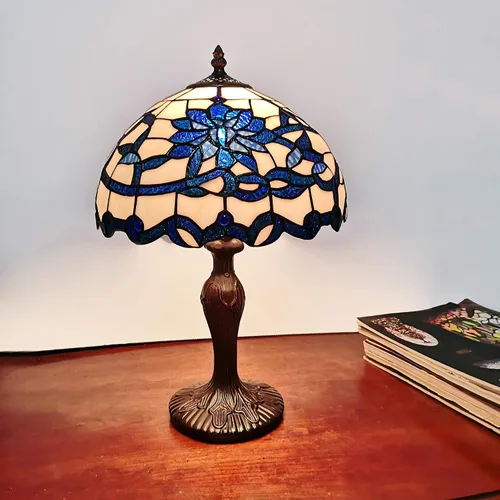 Miniatura 2 de Gracie - Lámpara de mesa estilo Tiffany (12.0 in), color azul/blanco, diseño de flores