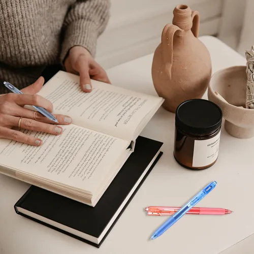 Miniatura 5 de Aozora - Bolígrafos de gel negro de punta fina con escritura suave, paquete de 40, bolígrafos de tinta de gel retráctiles con agarre suave de 0.5