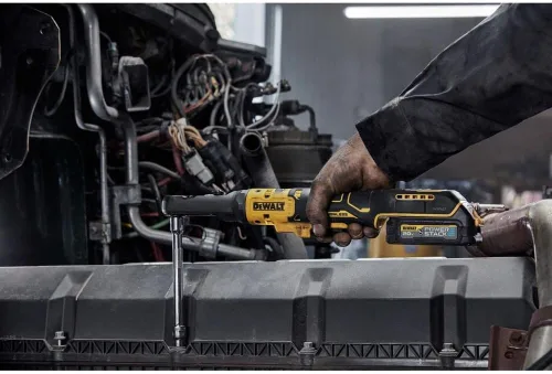 Miniatura 3 de DEWALT Juego de trinquete inalámbrico MAX XR de 20 V, trinquete de cabeza sellada de 3/8 pulgadas y 1/2 pulgadas, batería y cargador incluidos