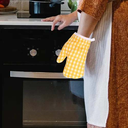 Miniatura 8 de 2 guantes de horno para niños para jugar a la cocina, guantes para horno de microondas, guantes de cocina para hornear, a cuadros amarillos