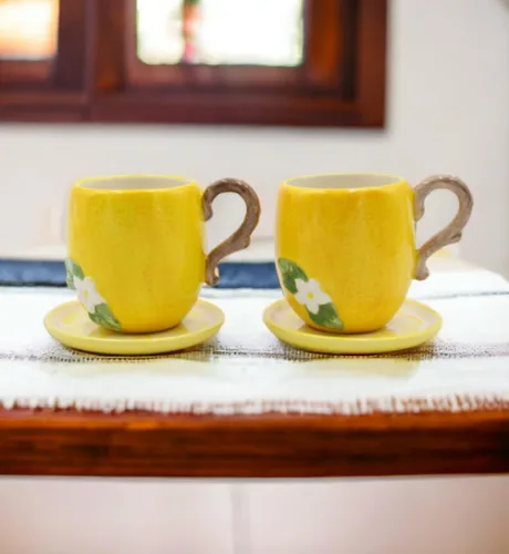 Miniatura 2 de Cosmos Gifts Juego de tazas y platillos de cerámica fina Lemon Hill con flores y hojas (2 juegos) 4-1/4 pulgadas de alto