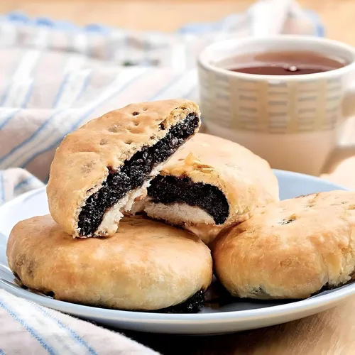 Miniatura 3 de Real Lancashire Eccles Cake - Bocadillos británicos hechos con mantequilla pura y grosellas secas, pastel afrutado tradicional y delicioso