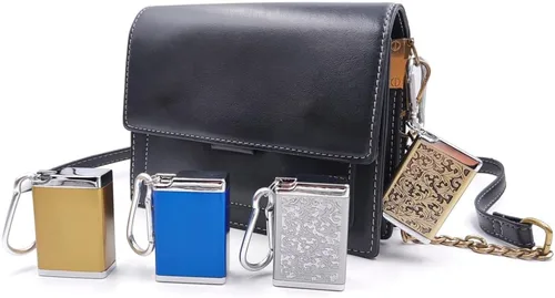 Miniatura 6 de Hourwof Cenicero portátil de metal con tapa, cenicero de bolsillo al aire libre para cigarrillos, lindas bandejas de ceniza de viaje con llavero