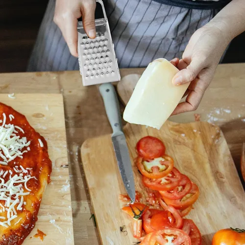 Miniatura 4 de Rallador manual de queso de cuatro lados de acero inoxidable para uso doméstico, utensilios de cocina para rallar frutas de queso