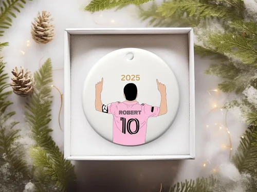 Miniatura 5 de Adorno de cerámica de fútbol navideño personalizado, regalos de mini pelota de equipo de fútbol, regalo personalizable, recuerdo