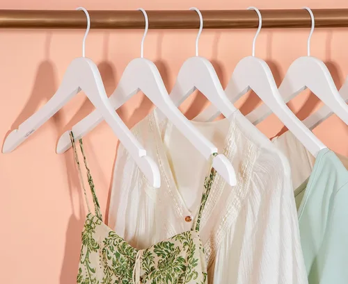 Miniatura 4 de TOPIA HANGER Paquete de 18 perchas de madera para vestido de novia, colgador de madera blanca con gancho blanco giratorio de 360°, muescas de corte