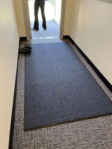 Miniatura 8 de Alfombra antideslizante de 3 x 10 pies, alfombra de pasillo para interiores y exteriores, alfombra con respaldo de goma, tapete comercial de pelo