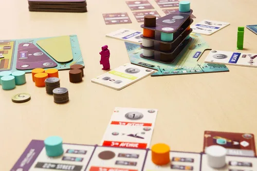 Miniatura 6 de Juego de mesa Flatiron - ¡Construye el icónico rascacielos de Nueva York! Juego de estrategia arquitectónica, divertido juego familiar para niños
