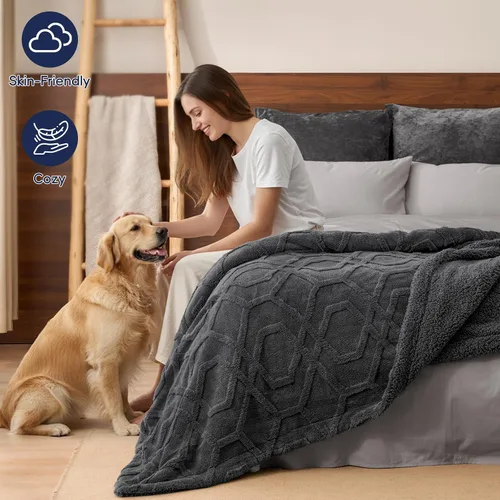 Miniatura 7 de PHF Manta de Vellón Sherpa Esponjosa Tamaño Individual para Invierno, Cálida y Acogedora, 510GSM Manta de Vellón Mechudo 3D con Mechones para Sofá