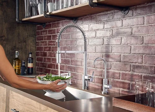 Miniatura 10 de Grifo de cocina Moen Align cromado con sensor de ondas Motionsense sin contacto, de una manija, arco alto, resorte, preenjuague, extraíble con Cromo