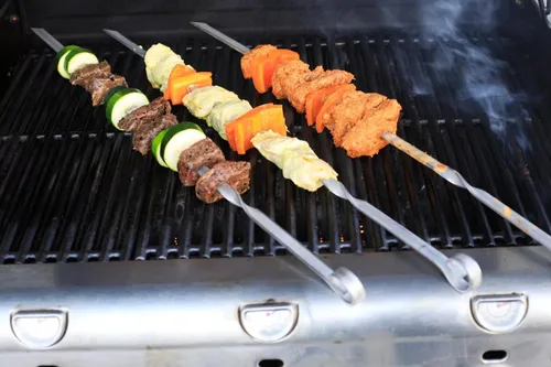Miniatura 4 de Shish Kabob - Pinchos de kebab, de acero inoxidable de 17.7 pulgadas, reutilizables, palitos planos para barbacoa, para carne, pollo, camarones