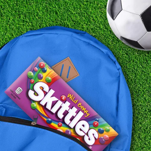 Miniatura 7 de SKITTLES Wild Berry - Caja de teatro de caramelos masticables, caja de 3.5 onzas (paquete de 12)
