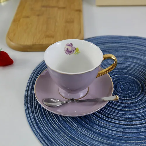 Miniatura 8 de Taza y platillo de café estilo europeo, juego de 4 tazas de café de porcelana para el hogar, cocina, fiesta de té (4 colores/juego surtido)