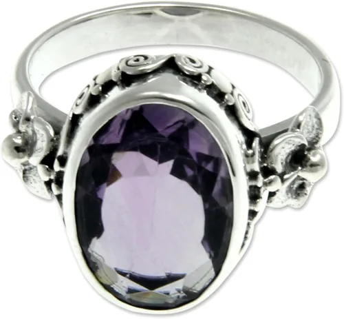 Miniatura 3 de NOVICA Anillo floral ovalado de plata de ley 925 hecho a mano con amatista, Frangipani Allure', Plata Esterlina, Amatista