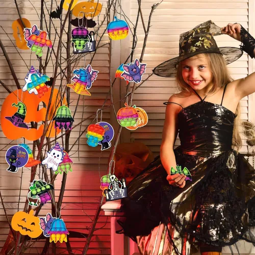 Miniatura 2 de AMUHUA Recuerdos de fiesta de Halloween para niños - 24 piezas de mini juguetes de Halloween, llaveros de presión, juguetes para jugar