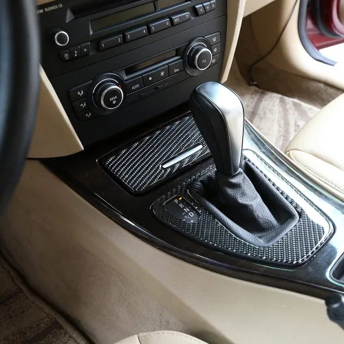 Miniatura 4 de YIWANG - Pegatinas de fibra de carbono para encendedor de cigarrillos de coche, para BMW Old 3 Series E90 E92 2005-2012