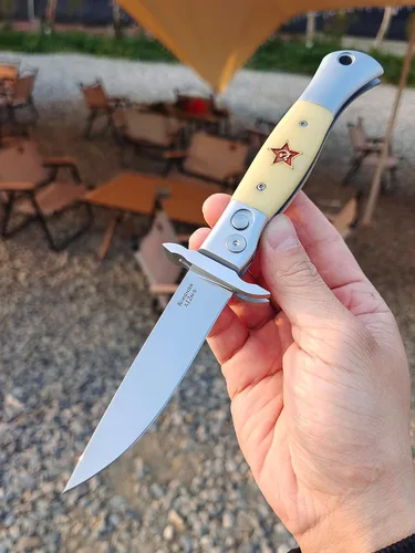 Cuchillo de bolsillo plegable Finka-NKVD KGB ruso, hoja de acero X12M pulida en espejo de 3.74", mango de resina con incrustación de aluminio de