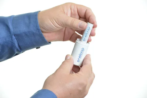 Miniatura 10 de Cargador de batería Panasonic Advanced celda Individual con Eneloop ciclo de 2100 pilas recargables AA Paquete de potencia Blanco