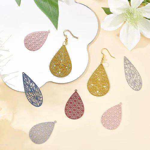 Miniatura 4 de BENECREAT 30 dijes de gota de lágrima para hacer aretes pintados en aerosol con agujero de 0.069 pulgadas, 15 estilos de adornos para hacer joyas