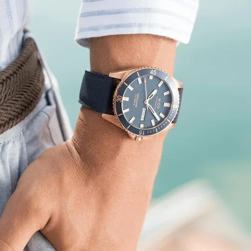 Miniatura 5 de MIDO Ocean Star 200 - Swiss Automatic Watch for Men - 42.5mm Stainless Steel Case - Day/Date Calendar - Rotating Bezel - 200m Water Resistance