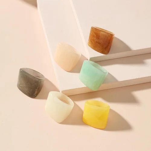 Miniatura 7 de Anillos gruesos de resina multicolor, anillos de resina acrílica, anillos exagerados para nudillos, anillos geométricos con dije simple, joyería