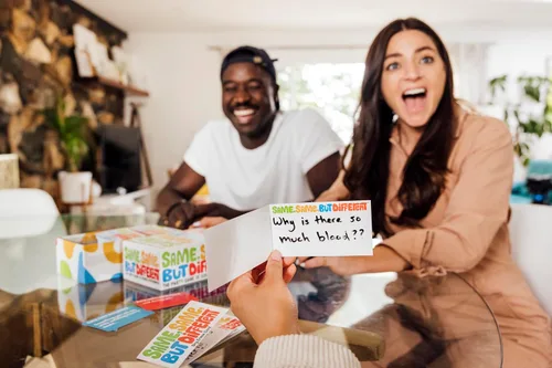 Miniatura 5 de Lo mismo pero diferente por relacionable, juegos para adultos para reuniones sociales de la noche de juegos, incluye 350 tarjetas, 8 marcadores