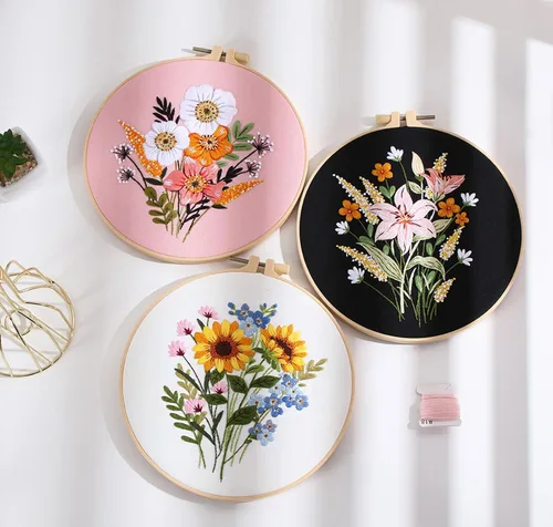 Miniatura 9 de GLTAYLMY Kit de bordado con patrón de mariposa para adultos principiantes, kits de punto de cruz con 1 aro de bordado de plástico, agujas e hilos