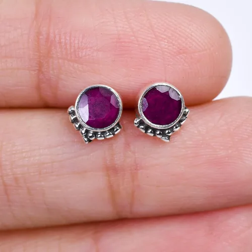 Miniatura 6 de Round Gemstone Stud Design 2