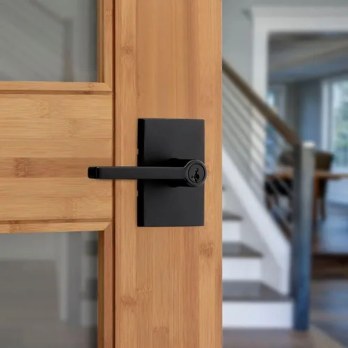 Miniatura 6 de Kwikset Halifax Entry Door Handle with Lock and Key, Secure Keyed Reversible Lever Exterior, Matte Black, Pick Resistant Smartkey Rekey Security and
