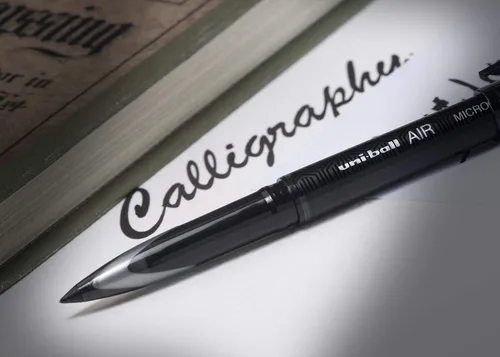 Miniatura 9 de uni-ball UB-188-M Micro Air Rollerball Plumas. Punta premium de 0.020 in para escritura a mano súper suave. Escribe como una pluma estilográfica.