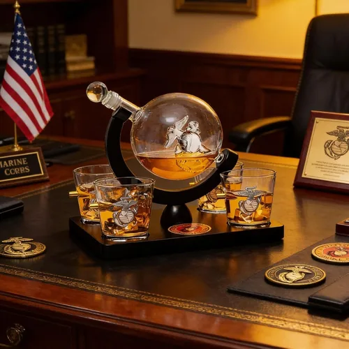 Miniatura 8 de U.S. Marine Globe - Juego de decantador de whisky con 4 vasos de licor, juego de regalo USMC con base de madera de caoba y emblema, regalos USMC