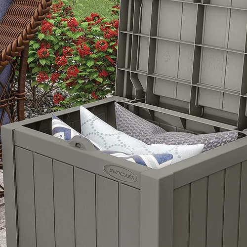 Miniatura 6 de Suncast Paquete de 2 cajas de almacenamiento pequeñas de 22 galones para interiores o exteriores, con atractivo asiento de banco y tapa reforzada