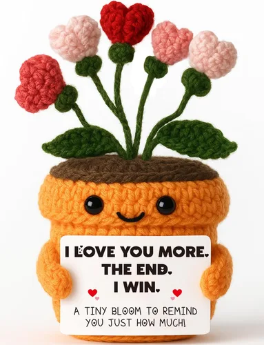 MAMAGIFTREE Planta en maceta de ganchillo a mano con tarjeta I Love You More – Divertido ramo de corazón romántico, regalo eterno hecho a mano para