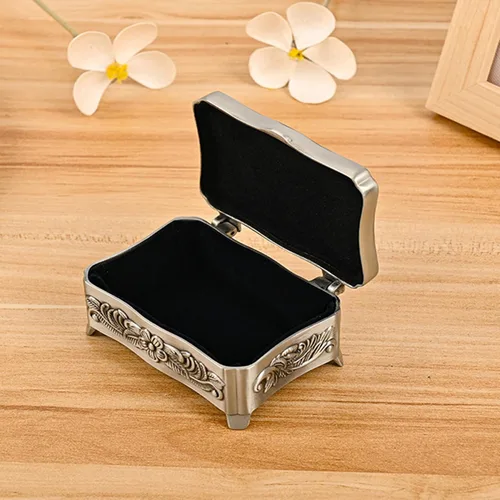 Miniatura 5 de Joyero vintage personalizado caja de metal personalizada con nombre, pequeño organizador de almacenamiento de joyas, caja de regalo de recuerdo