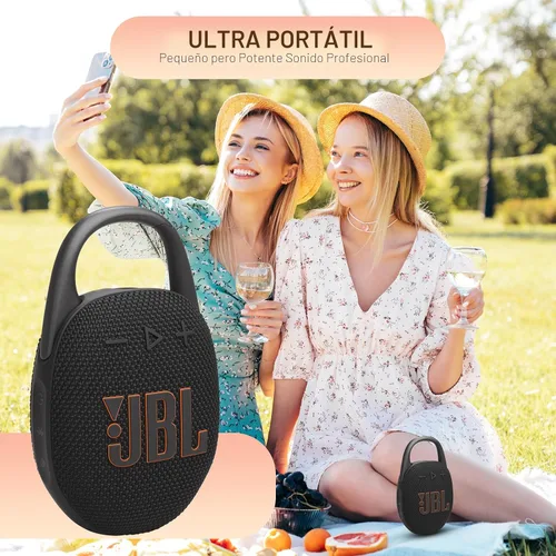 Miniatura 4 de JBL Altavoz Bluetooth portátil Clip 5, IP67 impermeable y a prueba de polvo, batería de larga duración, color negro, solución integral de tela