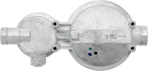 Miniatura 4 de Camco Regulador de Propano Horizontal de Dos Etapas - Compatible con Tanques de Propano de 20 lb o 30 lb con Roscas ACME - Entrada NPT Hembra de 1/4