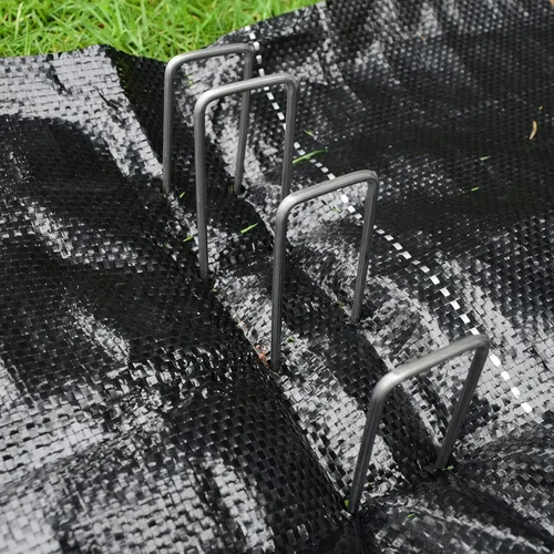 Miniatura 4 de MySit Paquete de 100 grapas de jardín de 6 pulgadas, estacas de jardín, grapas de tela para malezas, resistentes calibre 11 (0.118 pulgadas), Negro