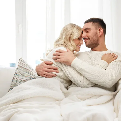 Miniatura 6 de Bedsure Manta de tamaño King de vellón sherpa para la cama, gruesa y cálida para el invierno, suave y mullida, grande, color crema, 108 x 90