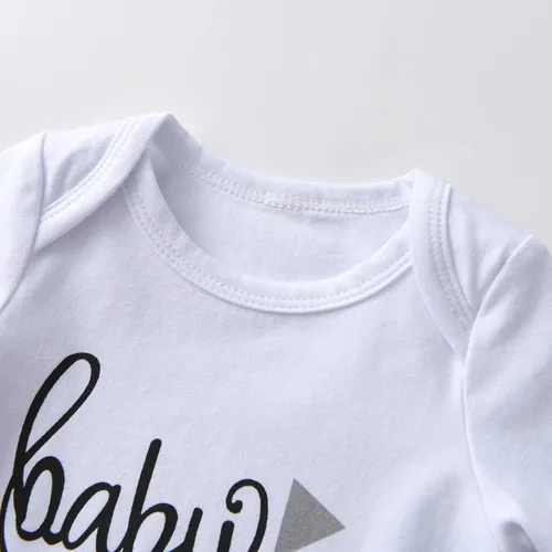 Miniatura 44 de Conjunto de 3 piezas de ropa de bebé recién nacido con estampado de manga larga + pantalones + sombrero